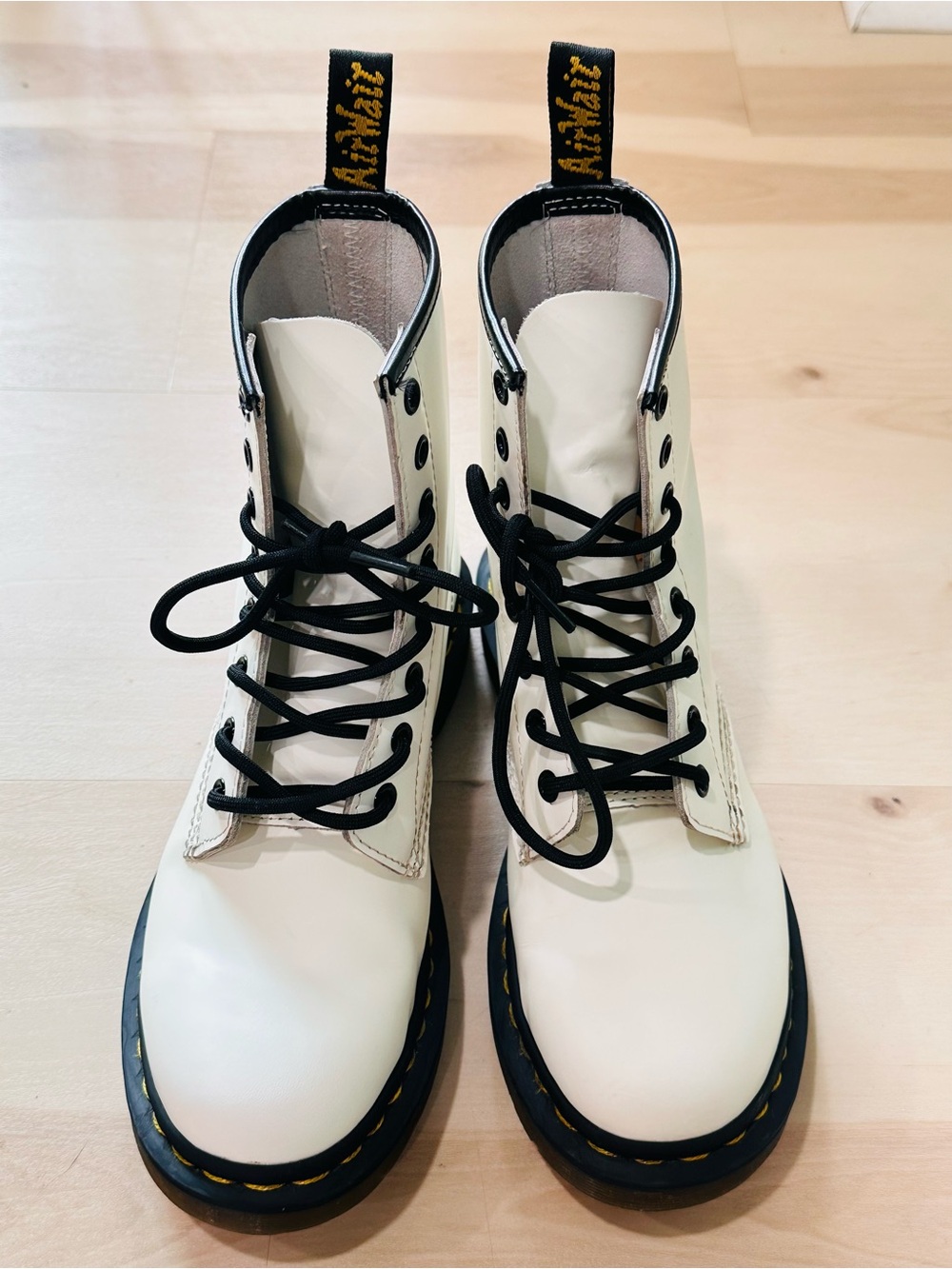 Dr. Martens 1460 White Leather Lace-Up Boots size 9 8-eyelet silhouette. - Picture 5 of 15